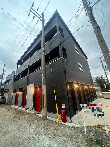 建物外観　落ち着いた雰囲気の外観です