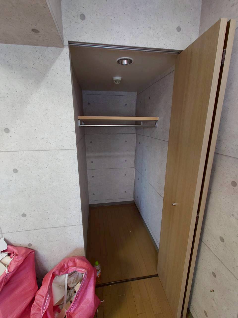 収納　内装中