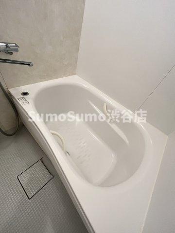 バス・シャワールーム　お風呂で日々の疲れを落としましょう