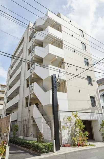 建物外観　ＢＲＥＥＺＥ　ＴＥＲＲＡＣＥ