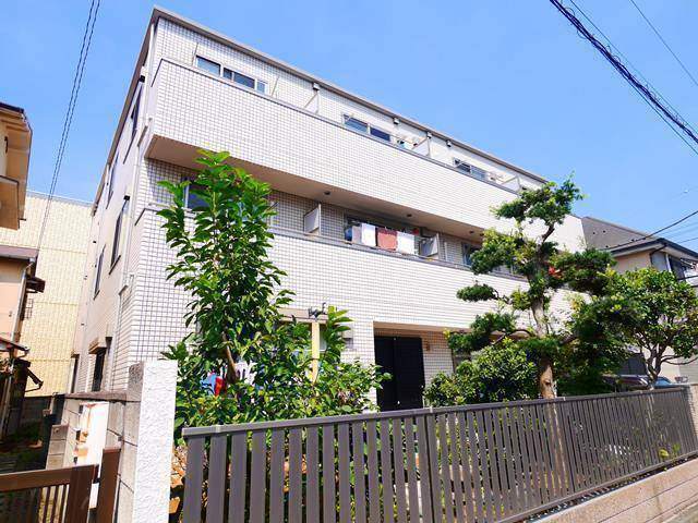 建物外観　外観タイル張りです