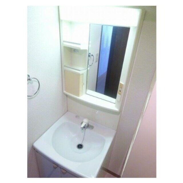 洗面設備　※同仕様写真含む