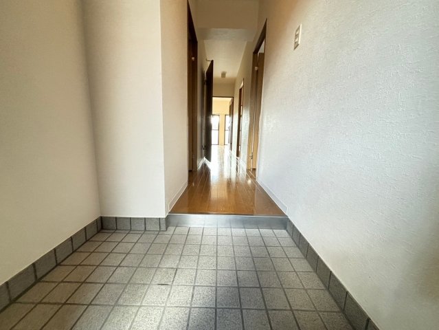 玄関　詳細は、RISUMO江坂本店→06 6155-7137まで♪