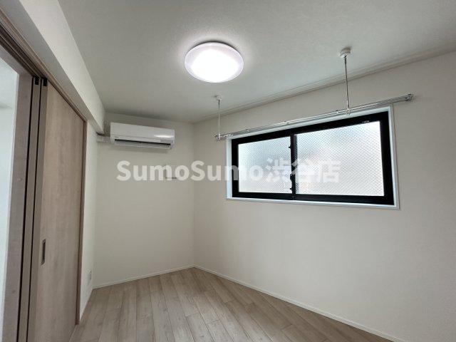 その他部屋・スペース　落ち着いて過ごせるお部屋なので、寝室にいかがでしょうか