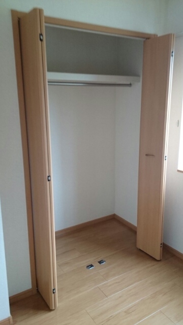 収納　クローゼット