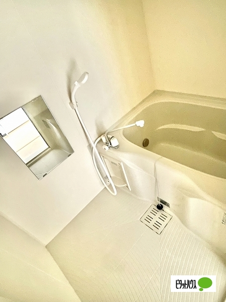 バス・シャワールーム　同物件別部屋