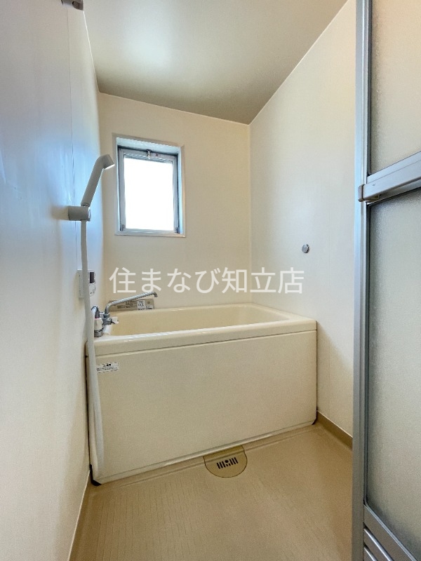 バス・シャワールーム　別室同型写真