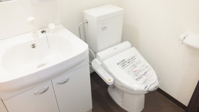 トイレ　ウォッシュレット付きトイレ