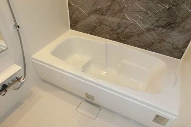 バス・シャワールーム　同型の写真を使用
