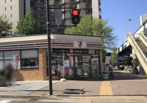 コンビニ　セブンイレブン 名古屋東桜1丁目店（コンビニ）まで196m