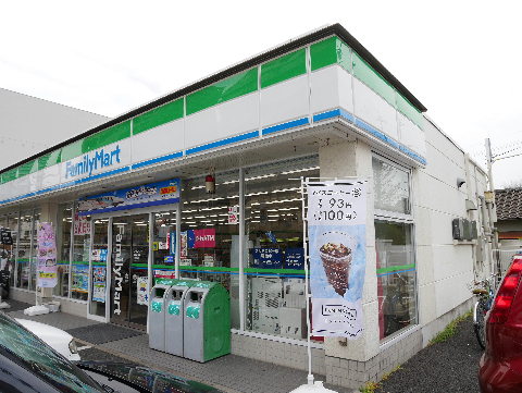 コンビニ　【ファミリーマート小倉真鶴店】（コンビニ）まで116m
