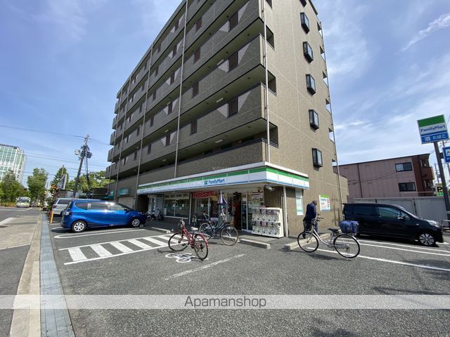コンビニ　ファミリーマート（コンビニ）まで419m