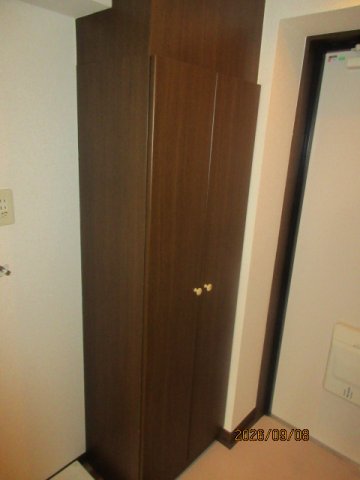 FLATS伯鵬の玄関写真