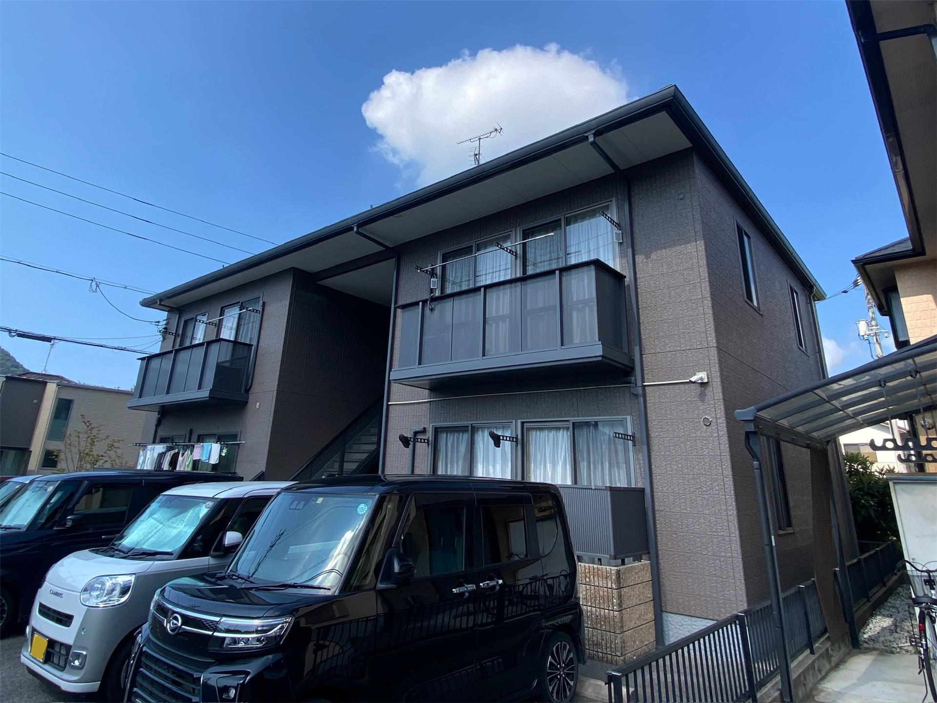 建物外観　2003年築　シャーメゾン若吉