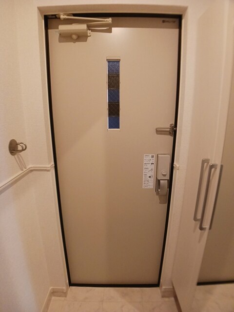 セイバリー西葛西IIの玄関写真