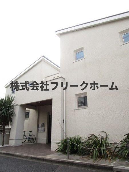 ＪＲ総武線 三鷹駅 徒歩18分 2階建 築10年の外観写真