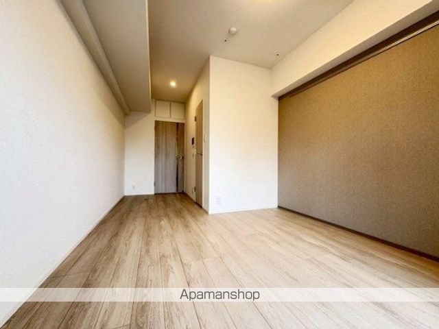 アジールコート門前仲町の居間写真