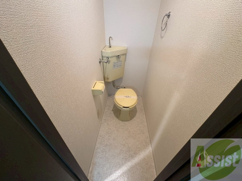 トイレ　こちらはトイレです。清潔感があり、安心して使用できます。