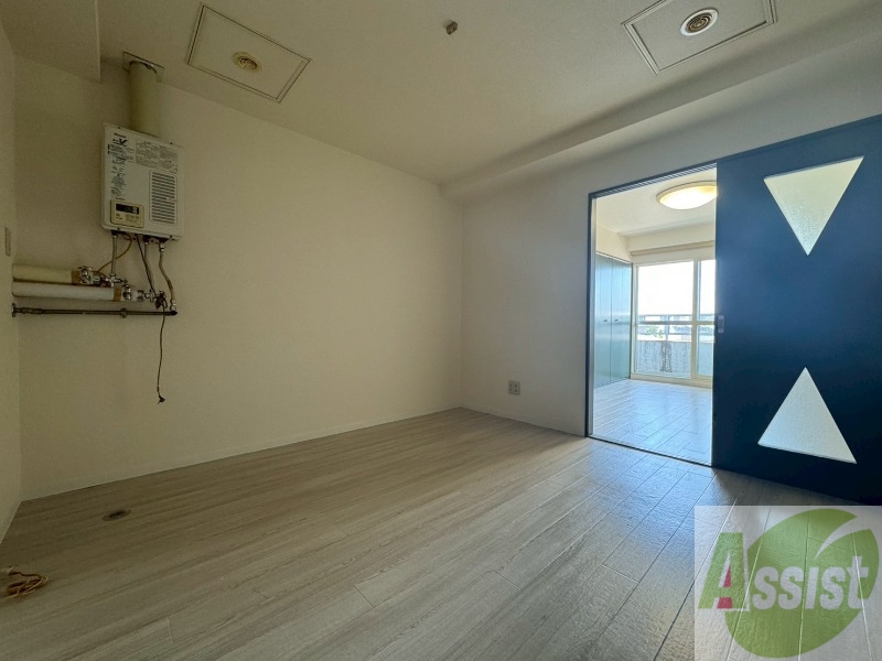 居室・リビング　広くてキレイなお部屋が広がっていて、充実した生活が送れそう。