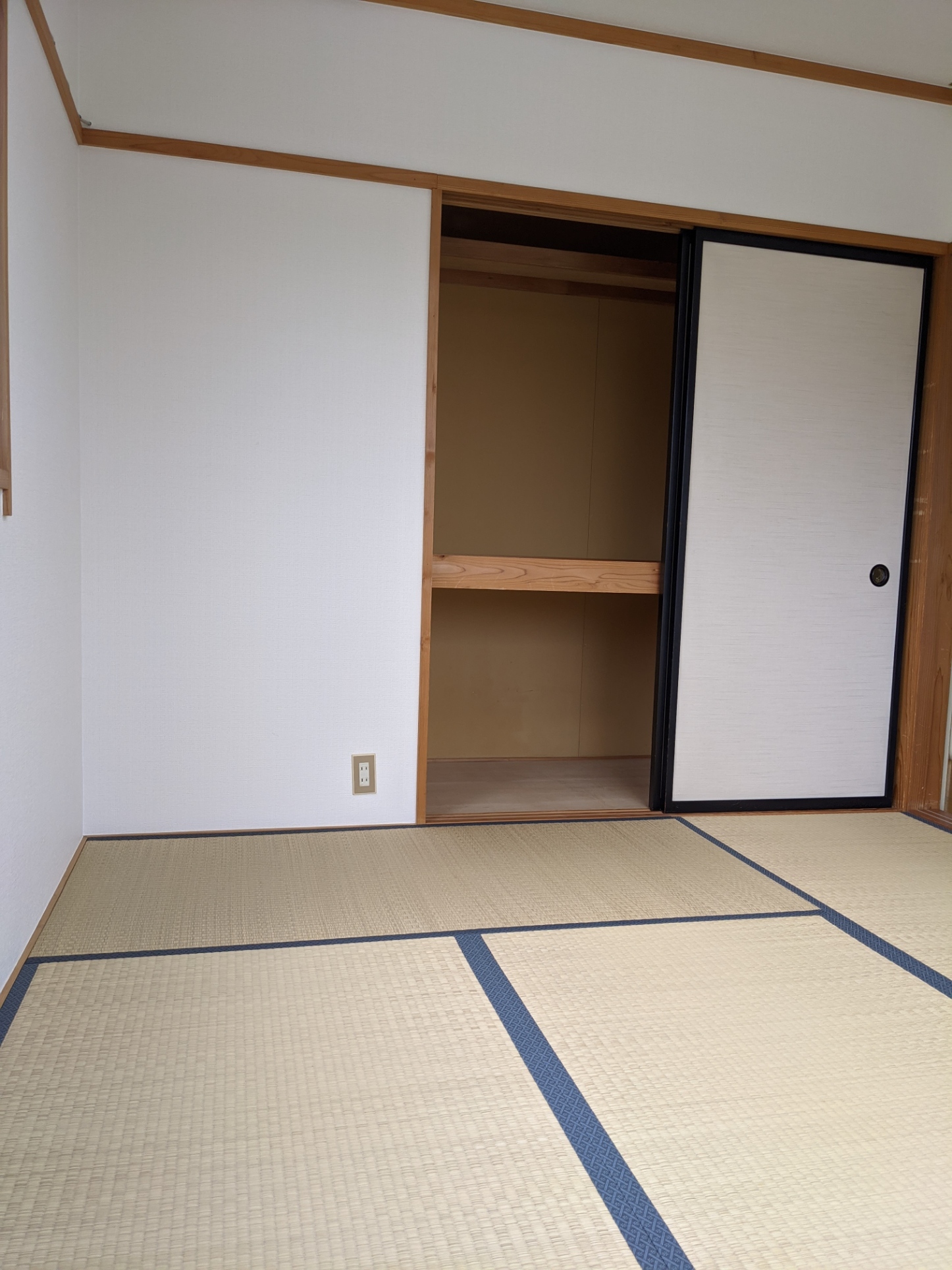 収納　離れ和室６帖の収納