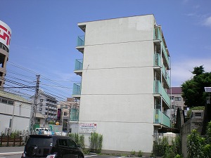 古町マンションの建物外観