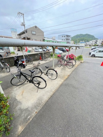 【広島市安芸区船越南のアパートのショッピングセンター】