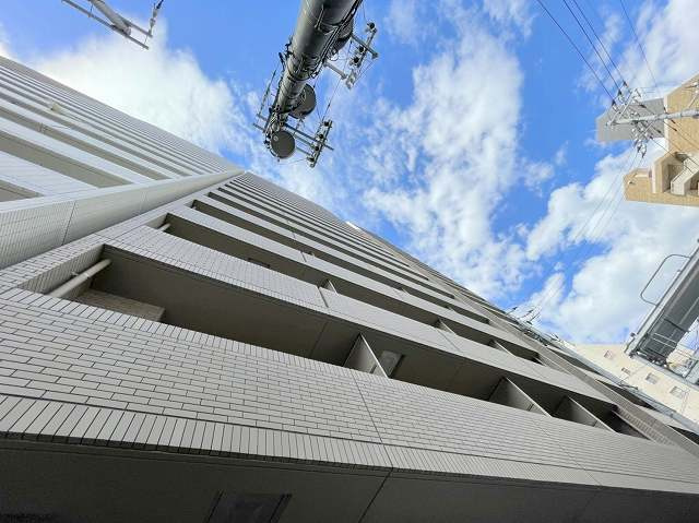 広島市中区宝町のマンションの建物外観
