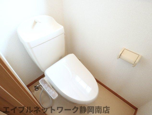 【焼津市塩津のアパートのトイレ】