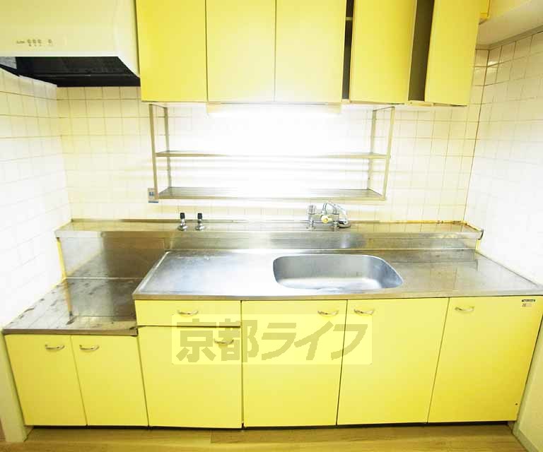 【京都市下京区中堂寺壬生川町のマンションのキッチン】