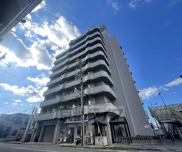 【京都市下京区中堂寺壬生川町のマンションの建物外観】