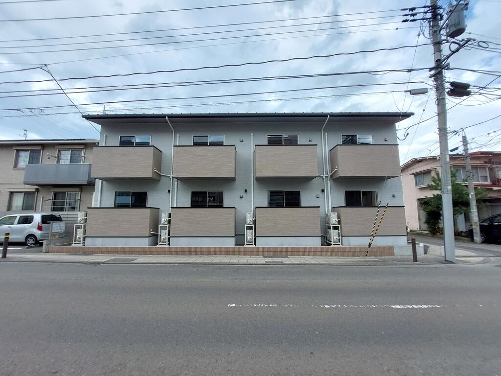 【ネオステージ萩野町の建物外観】