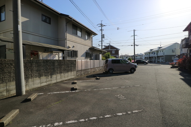 【倉敷市福島のアパートの駐車場】