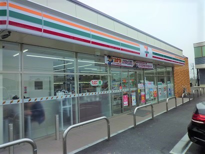 【堺市中区八田西町のアパートのコンビニ】