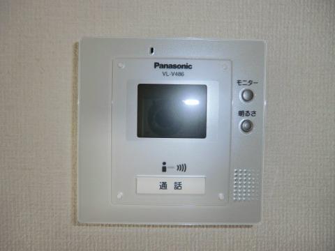 リンデンバウムＣ棟　セキュリティ　ＴＶモニターホン