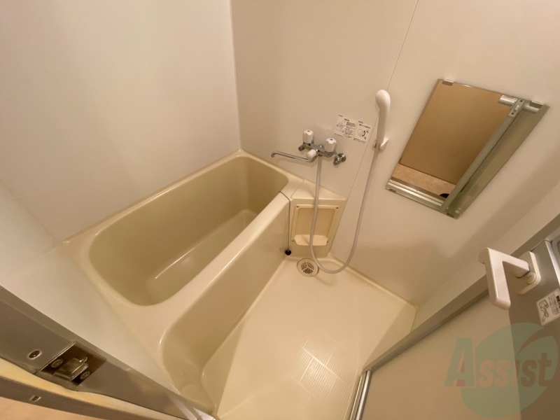 バス・シャワールーム　お風呂です。ゆっくりお風呂につかるのも体に良いですね～