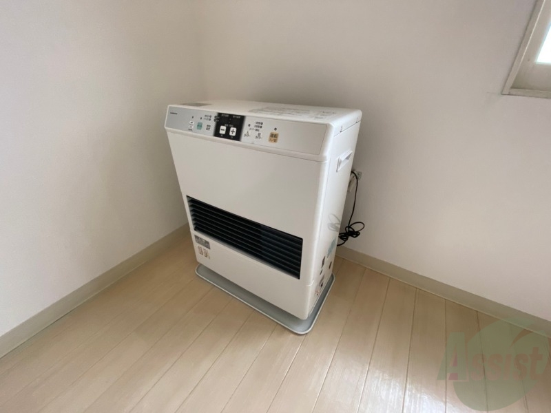 その他設備　灯油暖房です。札幌の寒い冬もこれで大丈夫！