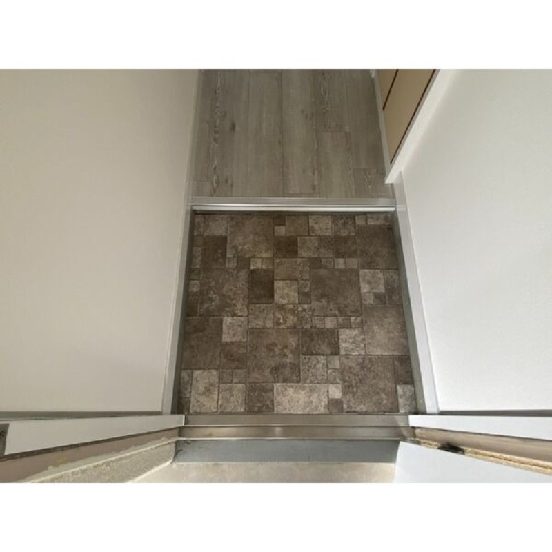 玄関　図面と現状に相違がある場合には現状を優先