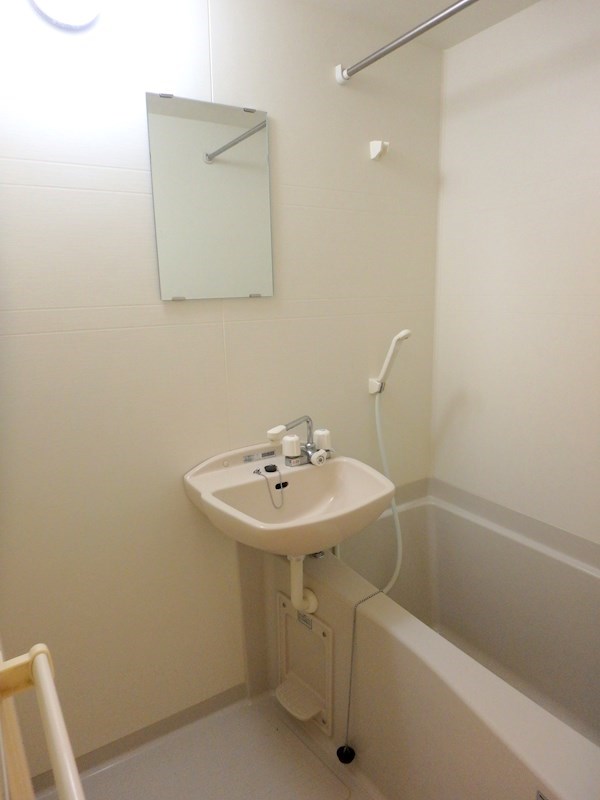 バス・シャワールーム　バスルーム