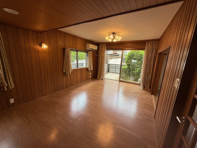 居室・リビング　（床暖房は1階の居室とリビングのみ）