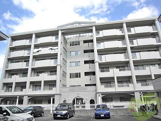 建物外観　豊中市上新田「ロイヤルスプリングス」