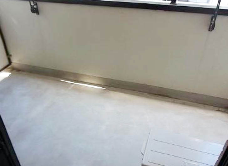 バルコニー　★洗濯物を干すスペース充分に取れます★