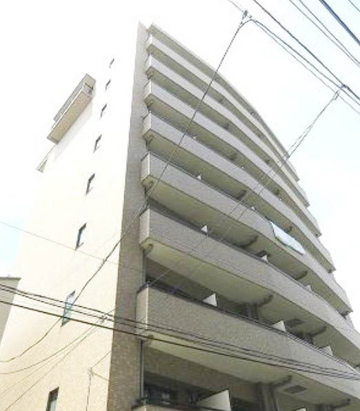 建物外観　★外壁タイル張り、重厚感のある外観★