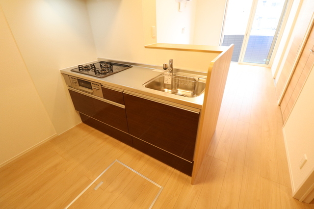 キッチン　対面システムキッチン