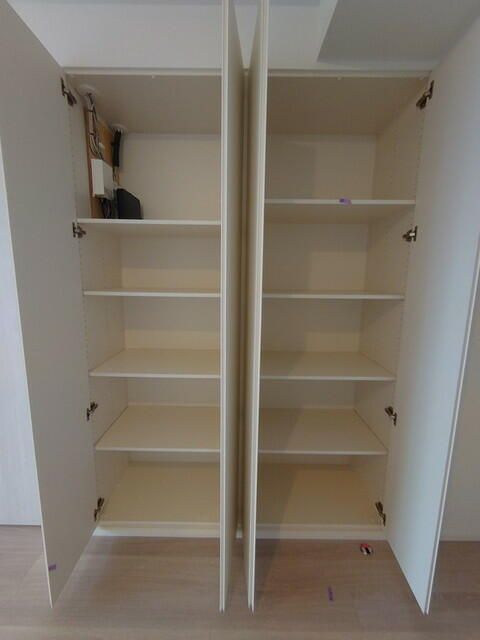 収納　写真は同タイプ住居です。