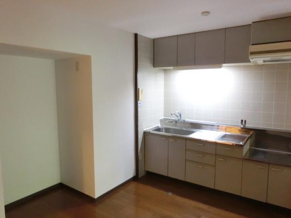 居室・リビング　２部屋繋げて２ＬＤＫでも使って頂けます！