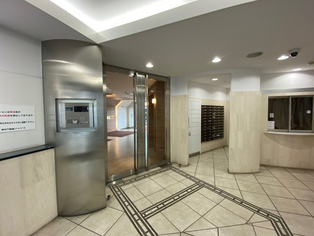 エントランス　エントランス