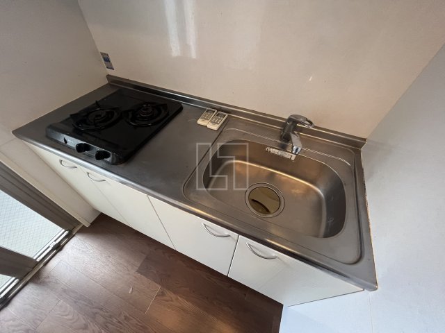 キッチン　サムティ難波グレイス　２口ガスシステムキッチン