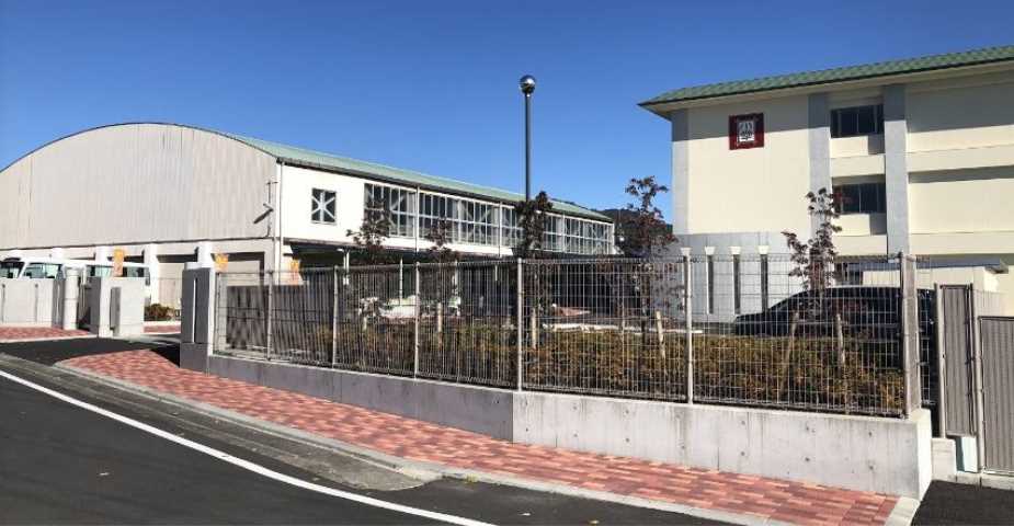 小学校　浜松市立井伊谷小学校（小学校）まで5577m
