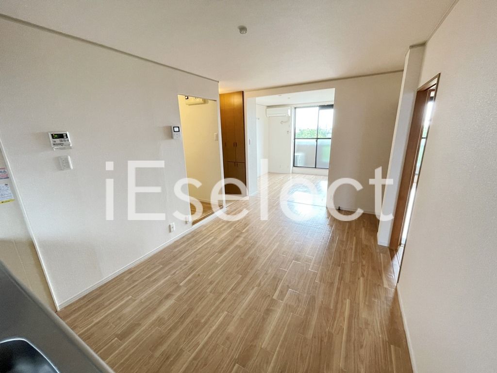 居室・リビング　明るくキレイなリビングルーム♪