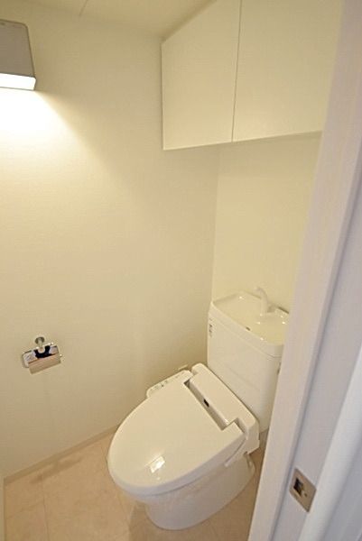 トイレ　★シャワートイレ★